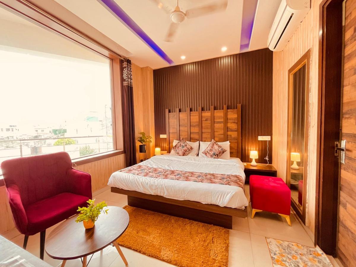 Hotel Pearl Grand, Zirakpur - Top Rated & Most Awarded Property In Tricity Chandīgarh Dış mekan fotoğraf