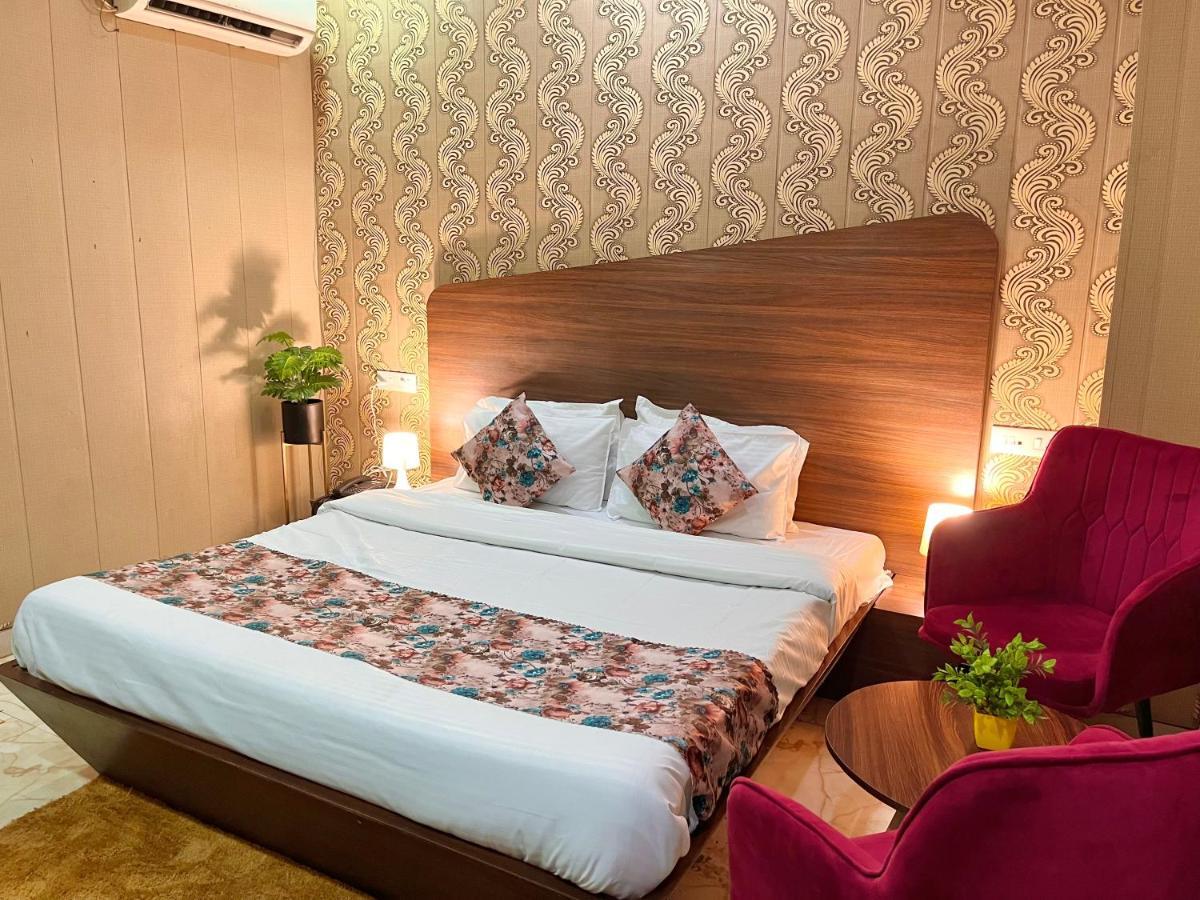 Hotel Pearl Grand, Zirakpur - Top Rated & Most Awarded Property In Tricity Chandīgarh Dış mekan fotoğraf