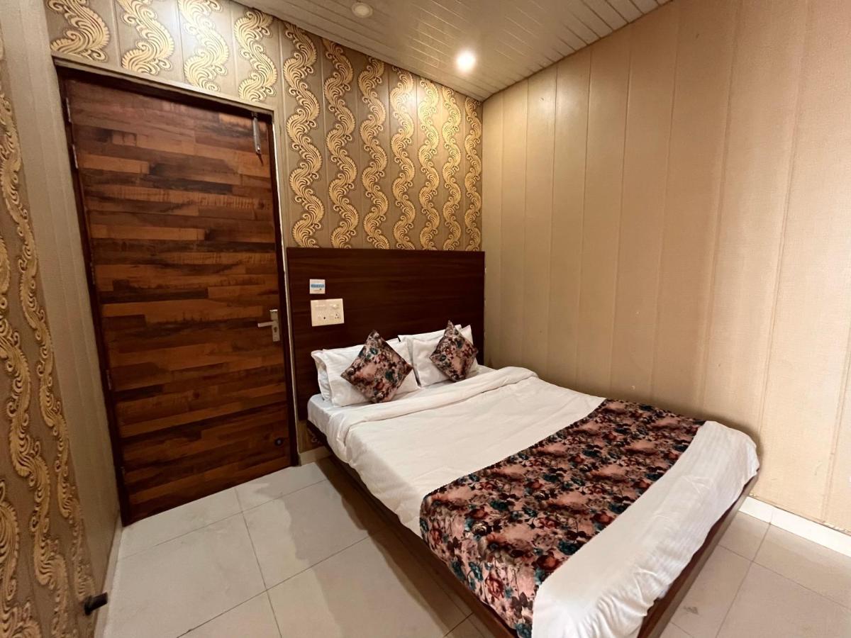 Hotel Pearl Grand, Zirakpur - Top Rated & Most Awarded Property In Tricity Chandīgarh Dış mekan fotoğraf