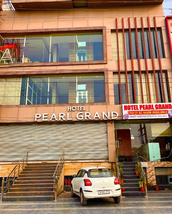 Hotel Pearl Grand, Zirakpur - Top Rated & Most Awarded Property In Tricity Chandīgarh Dış mekan fotoğraf